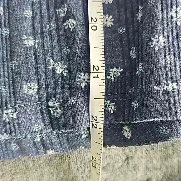 True Craft Women's Blue Floral Ruffle Sleeveless Tank Top Casual Cute - Picture 6 of 8